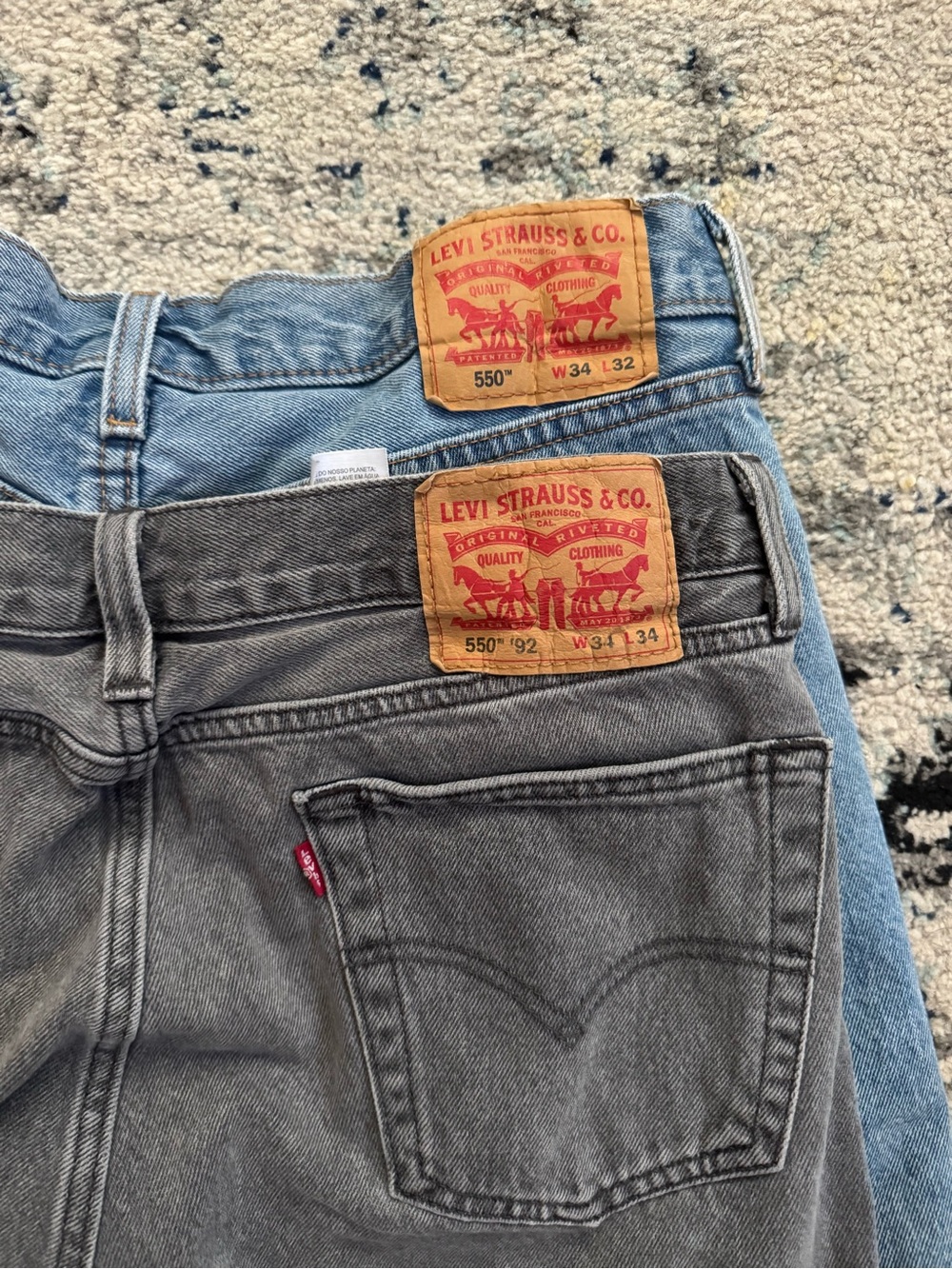 2 Pairs! Levi’s 550 Relaxed Jeans - Faded Blue and Charcoal Black 1994 - Picture 7 of 9